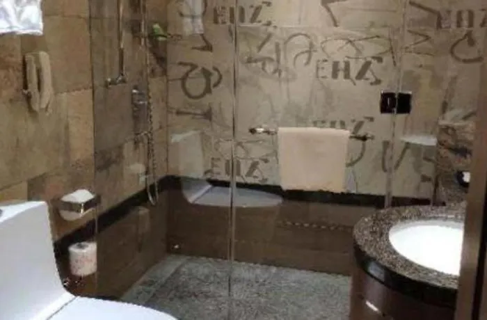 Jai Alai Hotel 2*